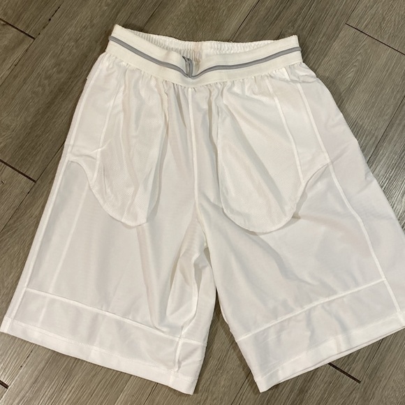 Nike Dri-FIT Icon, Men's Basketball Shorts White Pull-On with Black Swoosh - Picture 9 of 10